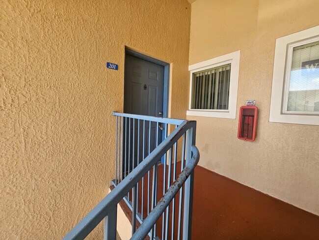 Building Photo - 13216 Villa Vista Dr