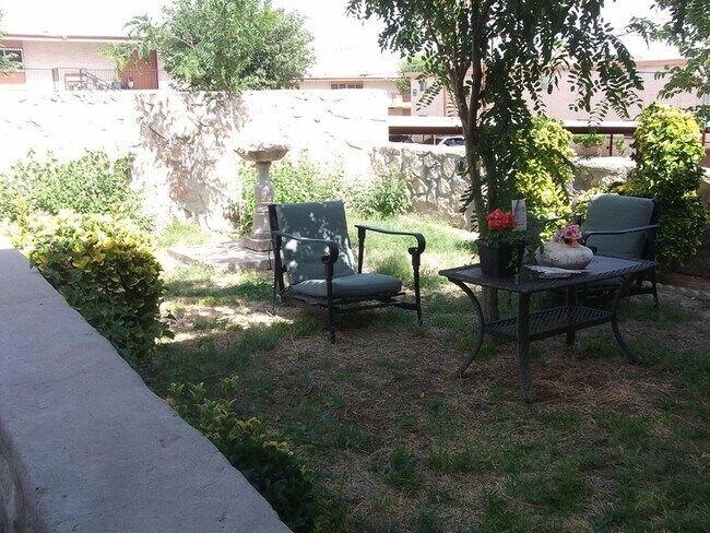 Building Photo - 6400 Edgemere Blvd