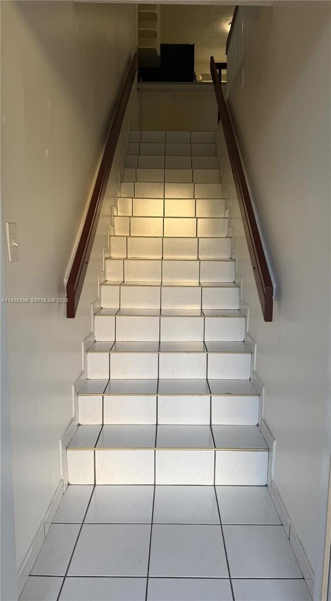 Building Photo - 10101 W Okeechobee Rd