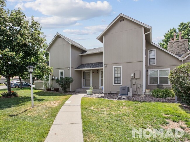 Building Photo - 2629 S Xanadu Way