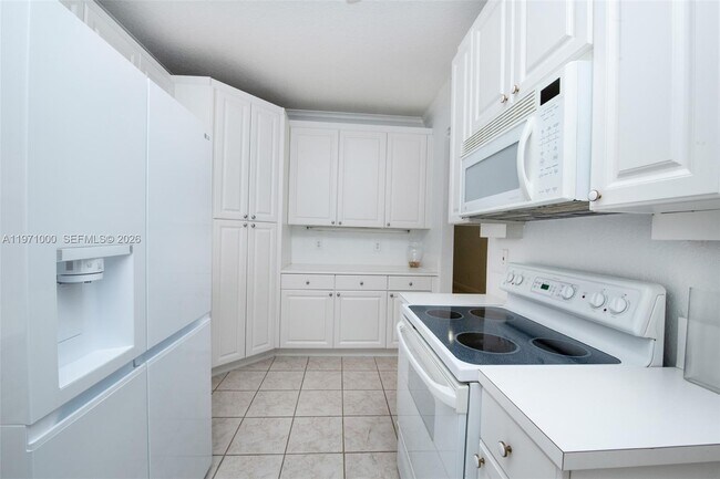 Building Photo - 10770 NW 66th St