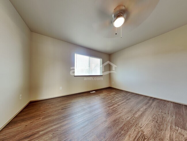 Building Photo - 7815 205th St E