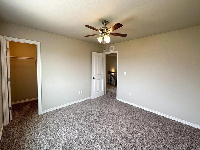Building Photo - Stunning 3,000sqft home in Bradley Ranch!