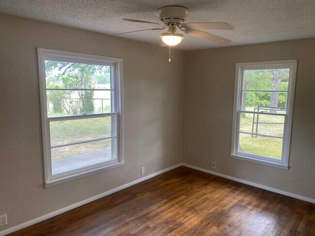 Building Photo - 2397 US-287