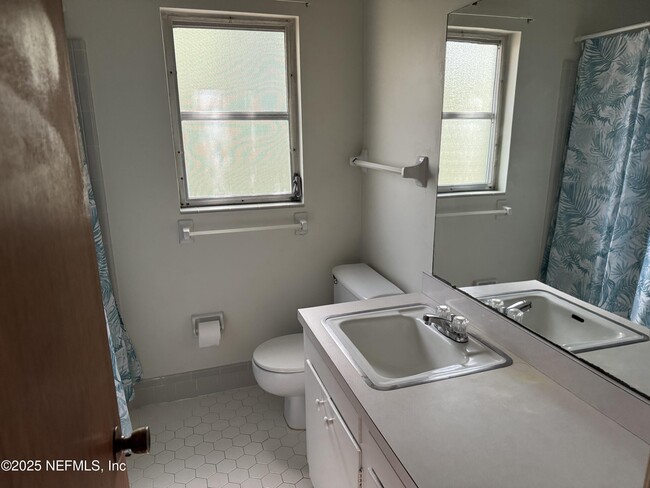 Building Photo - 1494 Bessent Rd