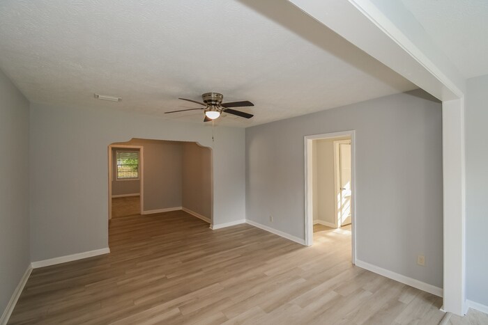 Building Photo - 4740 Cardinal Blvd