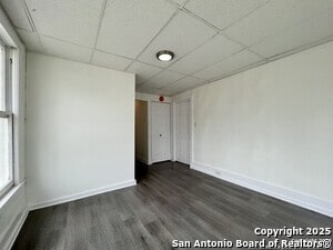 Building Photo - 827 Steves Ave