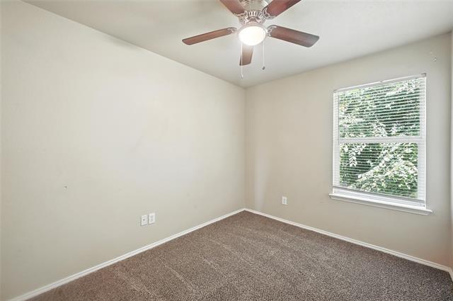 Building Photo - 1321 Village Garden Dr