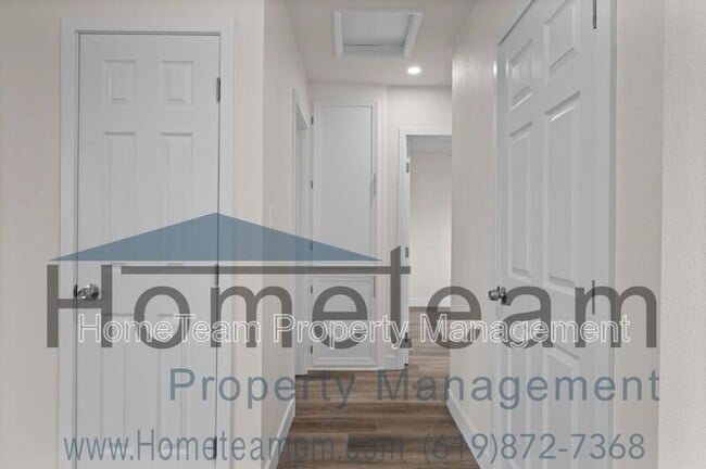 Building Photo - 820 Harris Ave