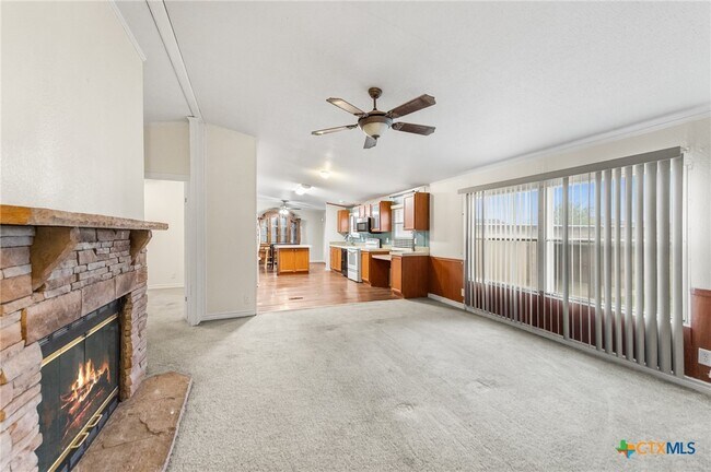 Building Photo - 2676 Pahmeyer Rd