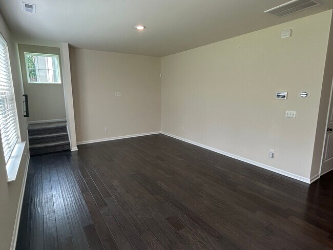 Building Photo - 3 Bed | 2.5 Bath House in Clayton