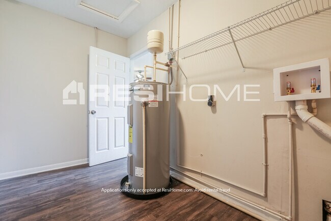 Building Photo - HOME FOR RENT!! ONE MONTH FREE!