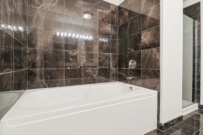 Building Photo - 1160 S Michigan Ave