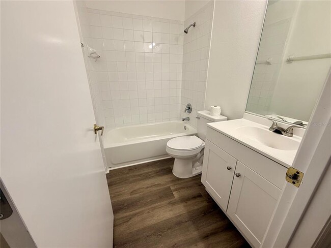 Building Photo - 862 Caribbean Dr