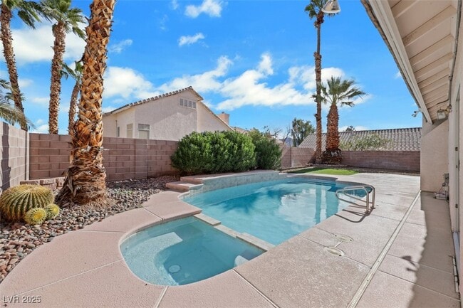 Building Photo - 234 Innsdale Ct