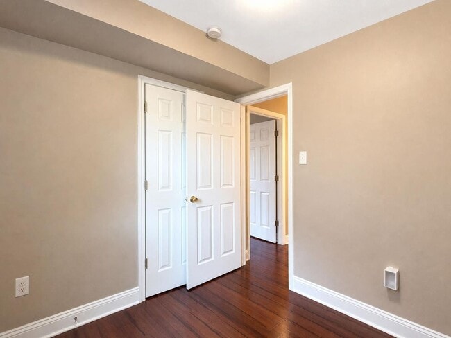 Building Photo - 4360 Dubois Pl SE