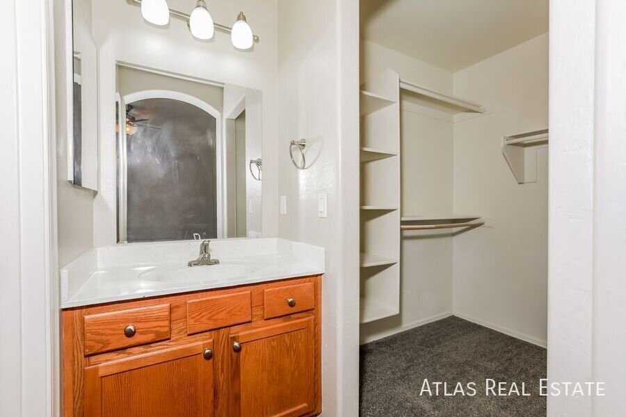 Building Photo - 2770 E Dust Devil Dr