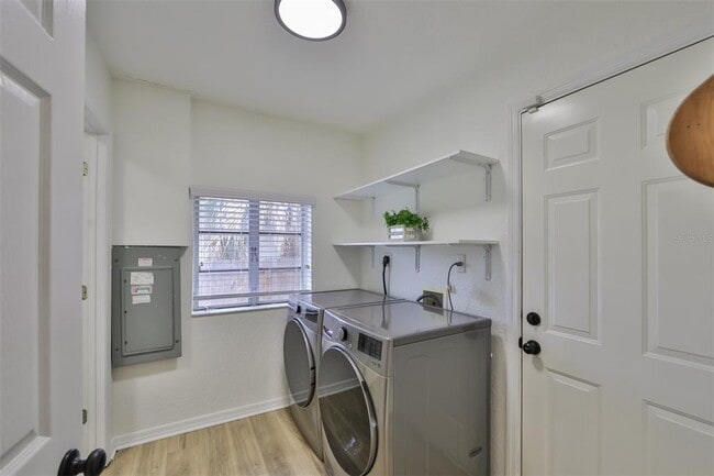 Building Photo - 6145 1st Ave N