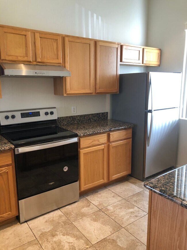 Building Photo - 5301 N Bremont Way