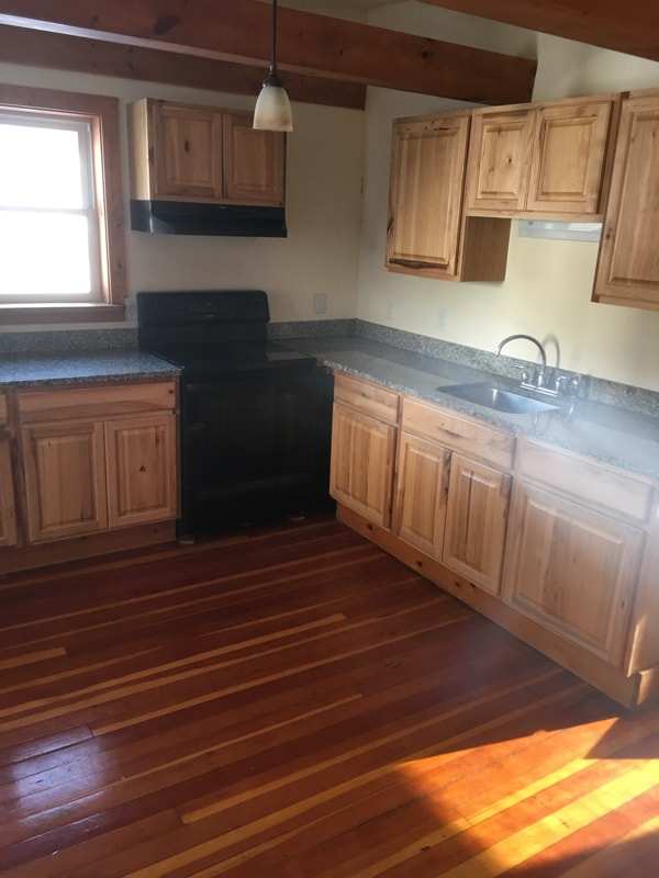 Building Photo - 259 River St Ext