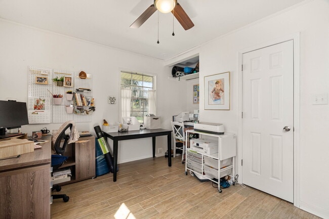 Building Photo - 405 Navarre St
