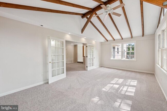 Building Photo - 6245 Windward Dr