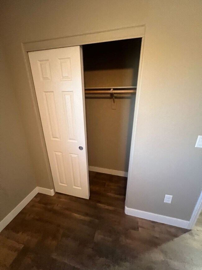 Building Photo - Located in the Southwest 3 Bed | 2.5 Bath | Loft | 2-Car Garage spacious backyard