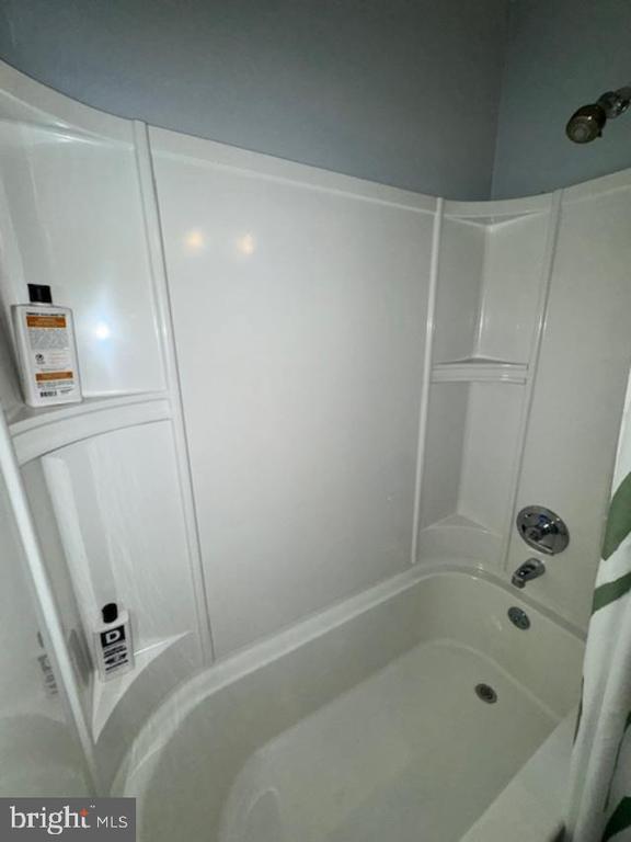 Building Photo - 1804 Worthington Dr