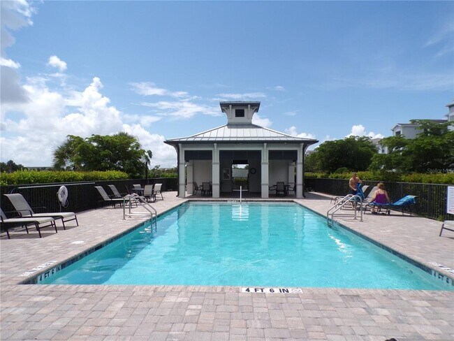Building Photo - 14051 Heritage Landing Blvd