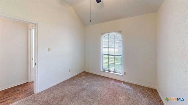 Building Photo - 1801 Thomas Ct