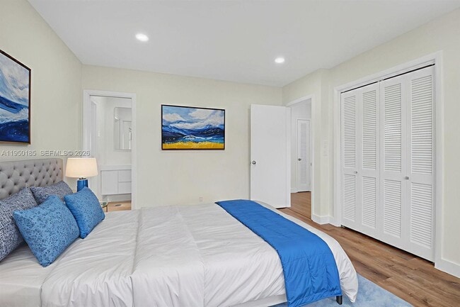 Building Photo - 1345 SW 9th Ave