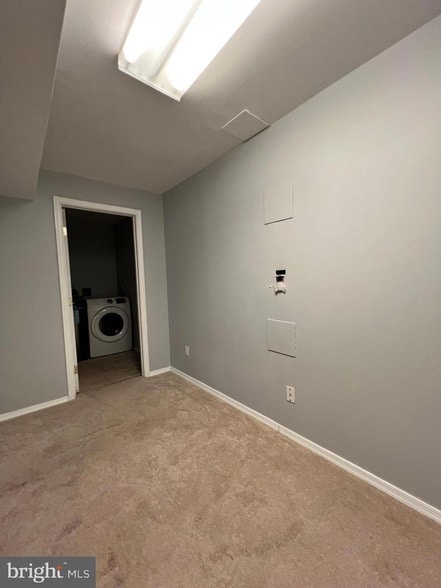 Building Photo - 8156 Dark Den Cir
