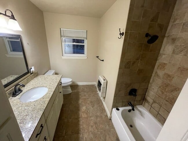 Building Photo - Single Family home in Springdale!!