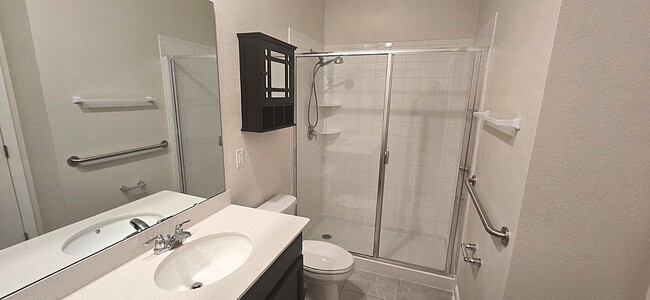 Building Photo - 212 Bergamot Lp