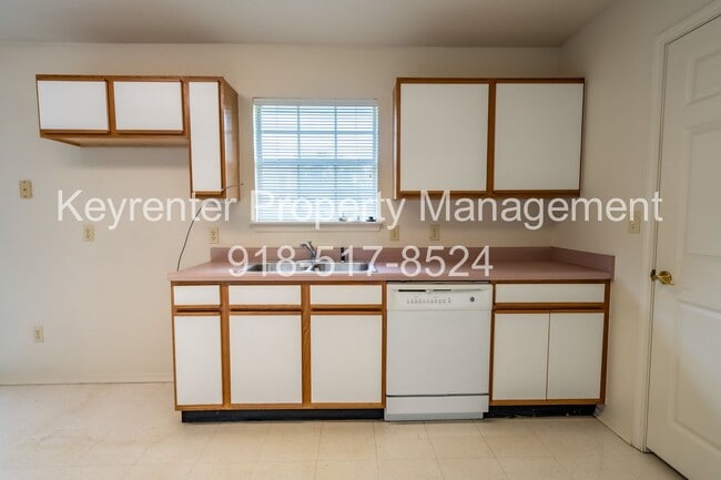 Building Photo - 2 Bed 2 Bath Collinsville