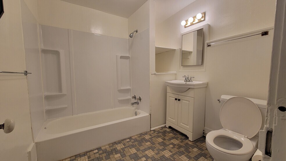 Building Photo - 1333 Connecticut St