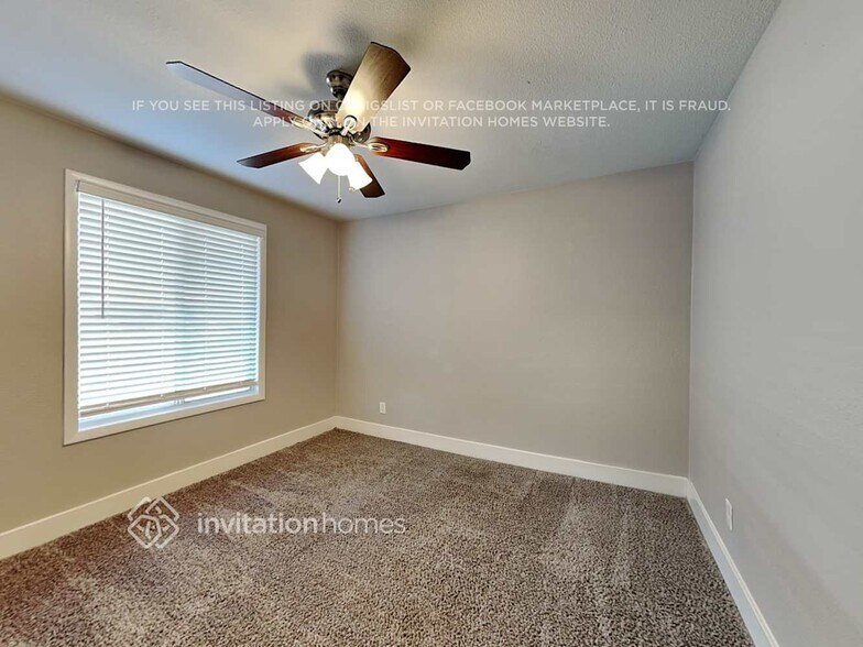 Building Photo - 5306 S Hazelton Ln