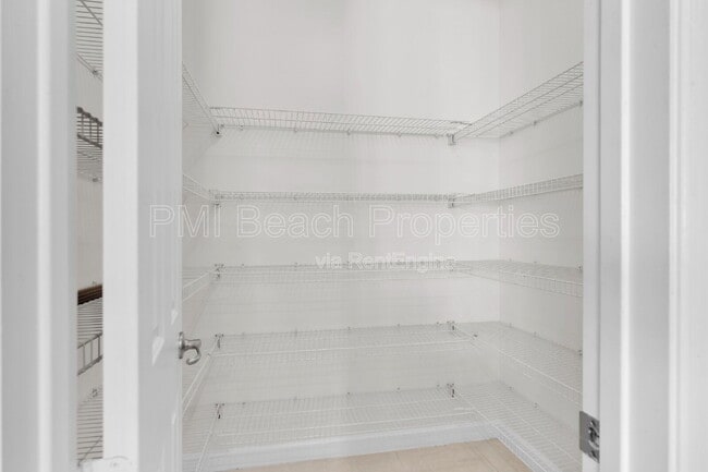 Building Photo - 2441 San Pietro Cir