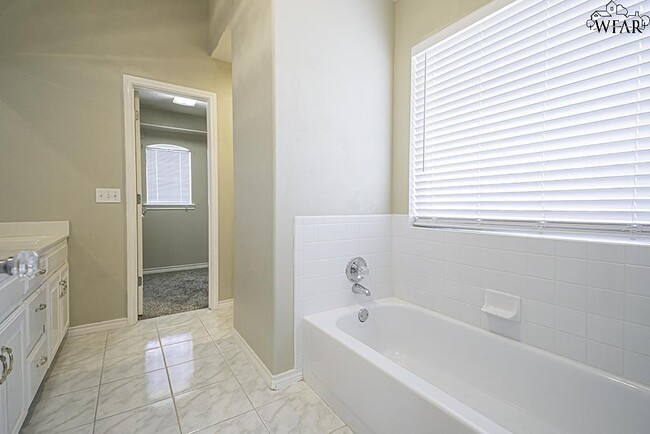 Building Photo - 4850 Tortuga Trail