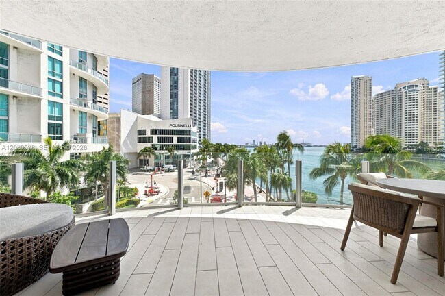 Building Photo - 300 Biscayne Blvd Way