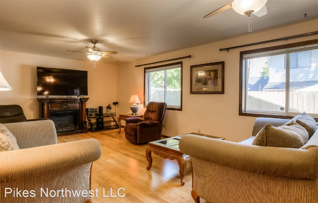 Building Photo - 4 br, 3 bath House - 1325 Neahkahnie St SE