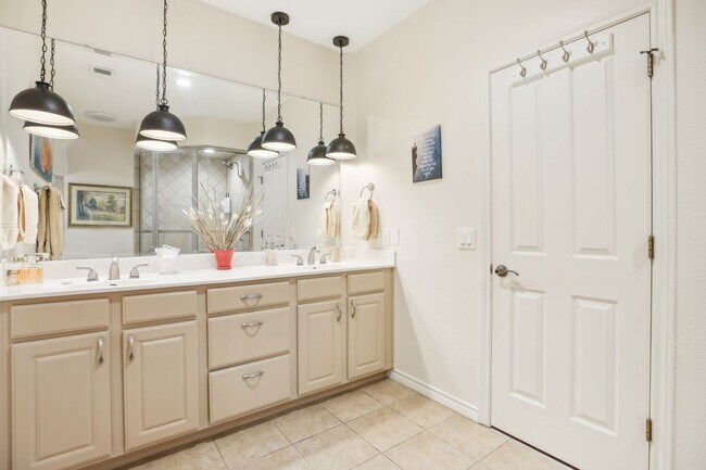 Building Photo - 300 San Gabriel Village Blvd