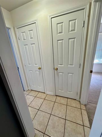 Building Photo - 2026 Brooke Dr