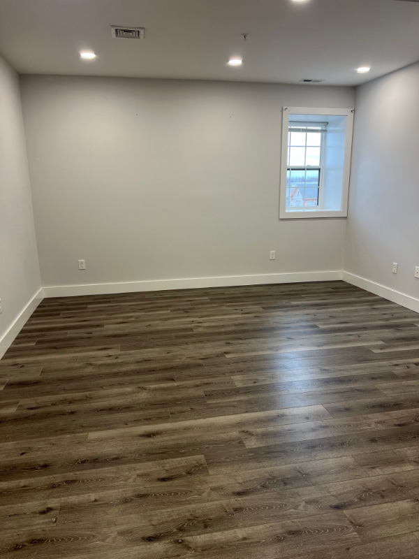 Building Photo - 369 Haverhill St