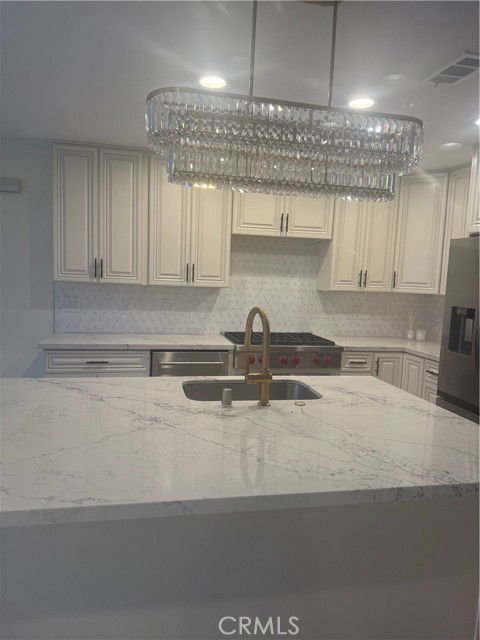 Building Photo - 2718 Vista Del Oro