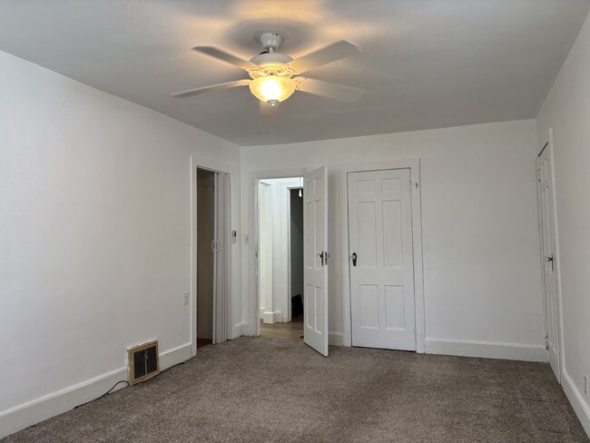 Building Photo - 317 N Monroe St