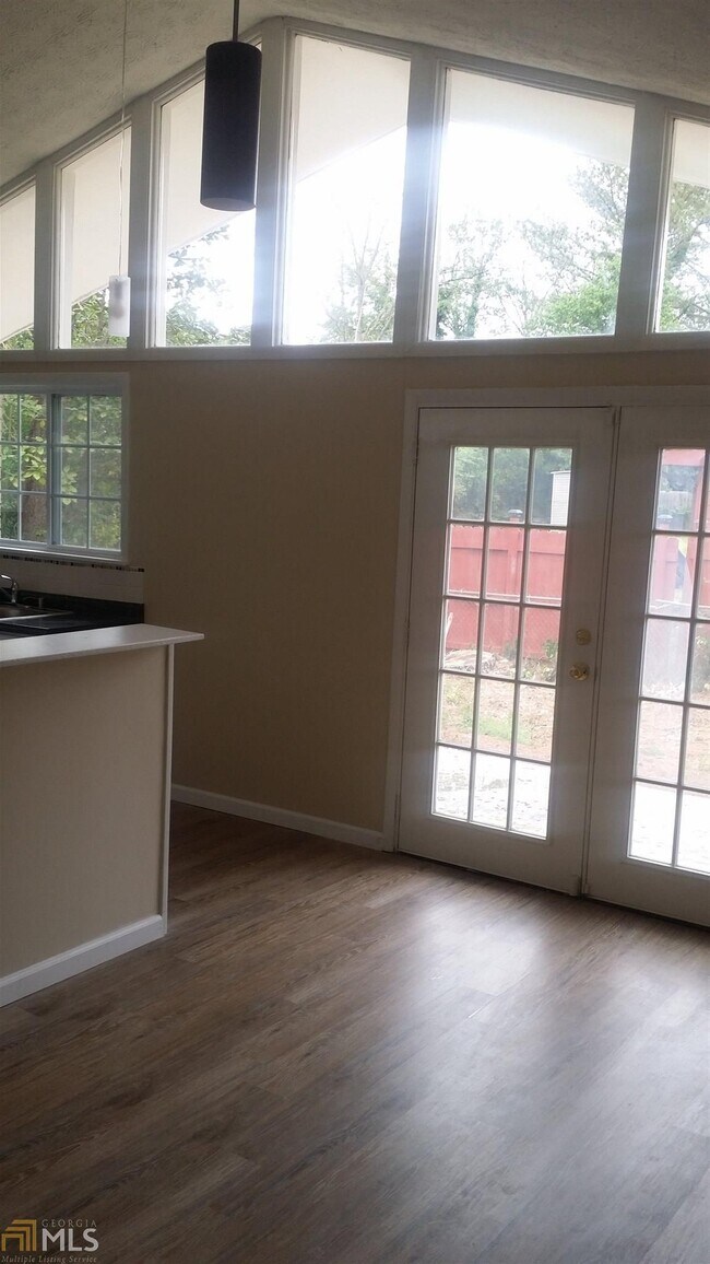 Building Photo - 3157 Wesley Chapel Rd
