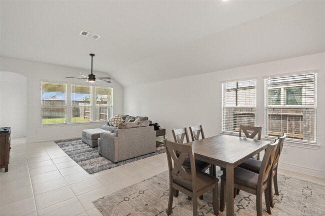 Building Photo - 14506 Clementine Hall Dr