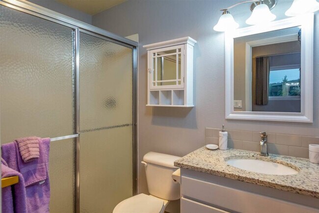 Building Photo - 6103 NW Harriman St