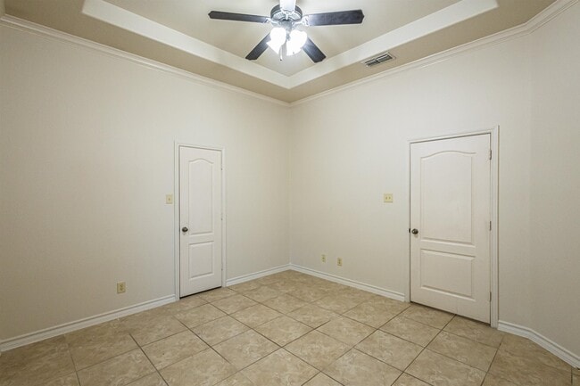 Building Photo - 10702 Patron Loop